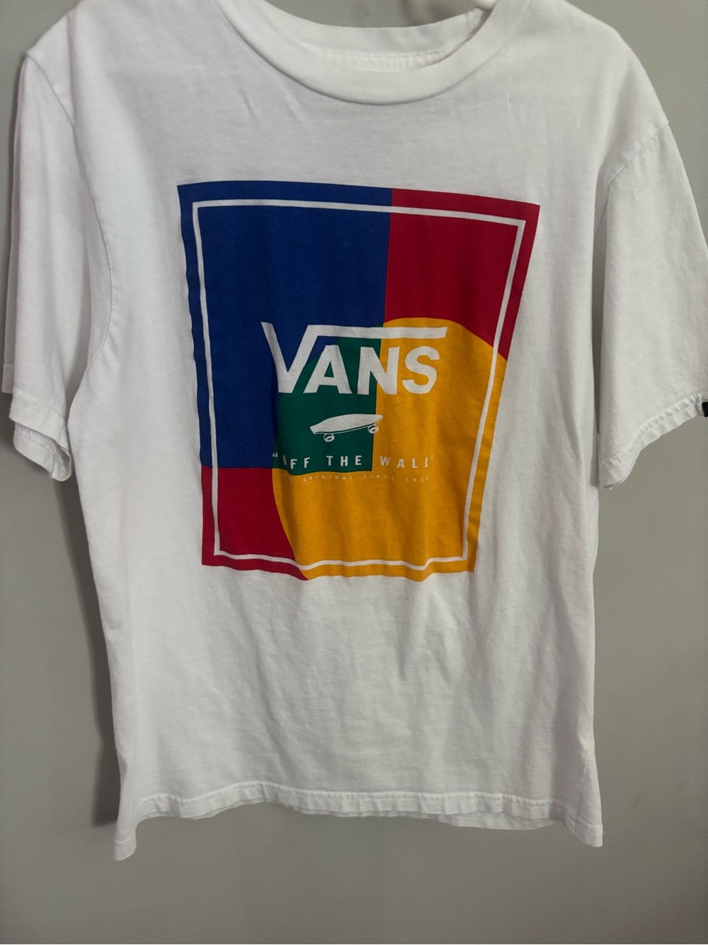 Kids Vans White Graphic Tee with Multicolor Logo ALSO ON De POP